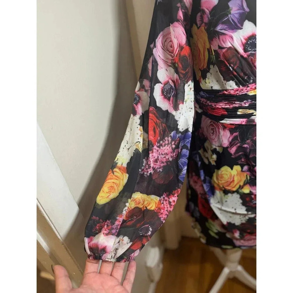 NWT Ieena for Mac Duggal Floral Illusion Puff Sleeve V-Neck Fitted Mini Dress - Picture 4 of 14